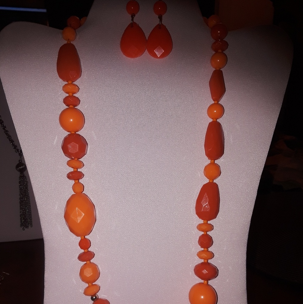 Jewelry - Picture 2 of 8